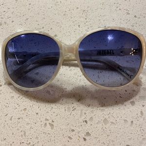 VonZipper Jezebel Sunglasses